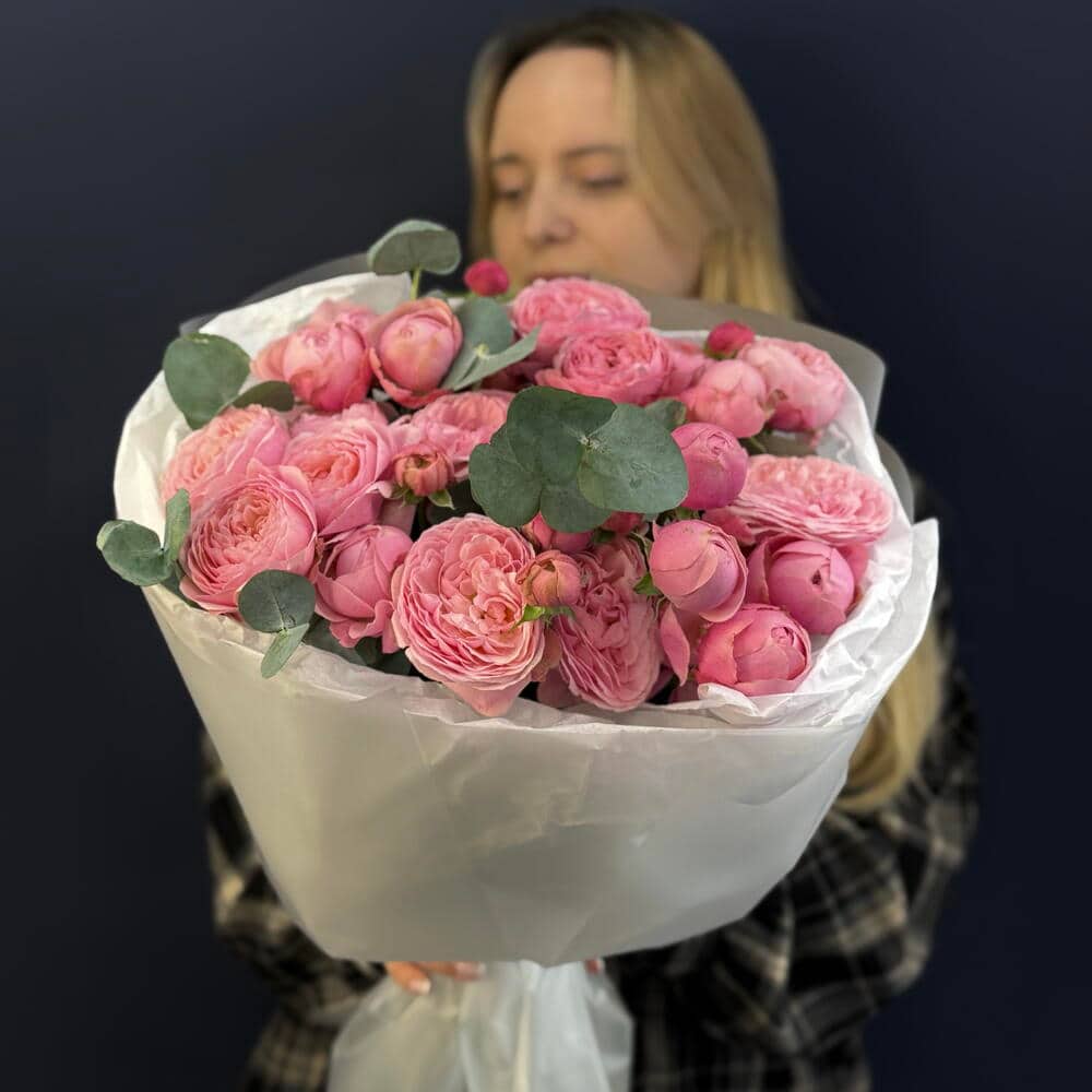 Пышный «Silva Pink» из кустовой пионовидной розы, 9 штук