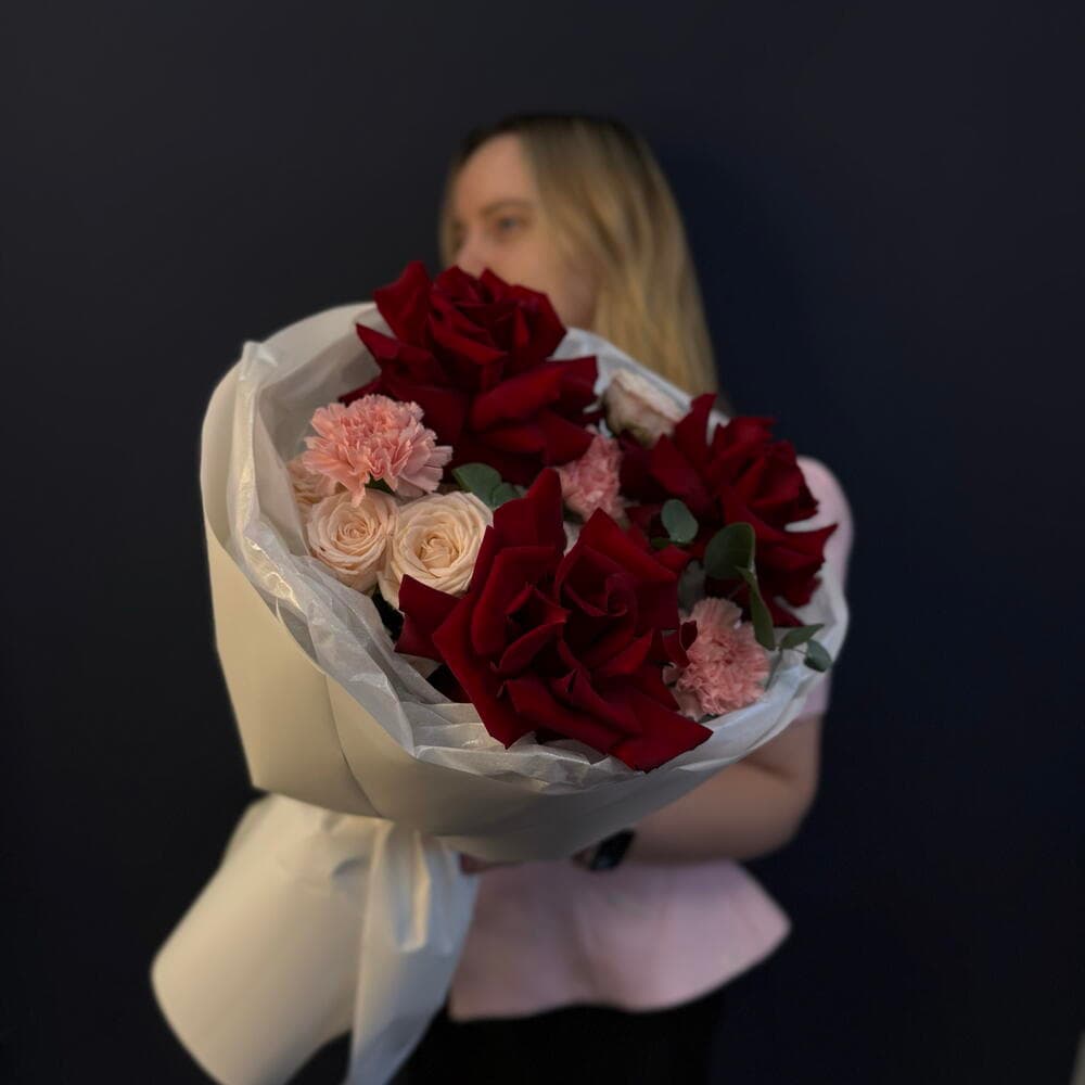 «Ты голову мне кружишь» с французской розой, кустовой розой и диантусом — фото 2