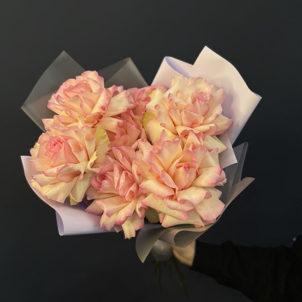 Монобукет «Счастливое число💐» из 7 французских роз — фото 2