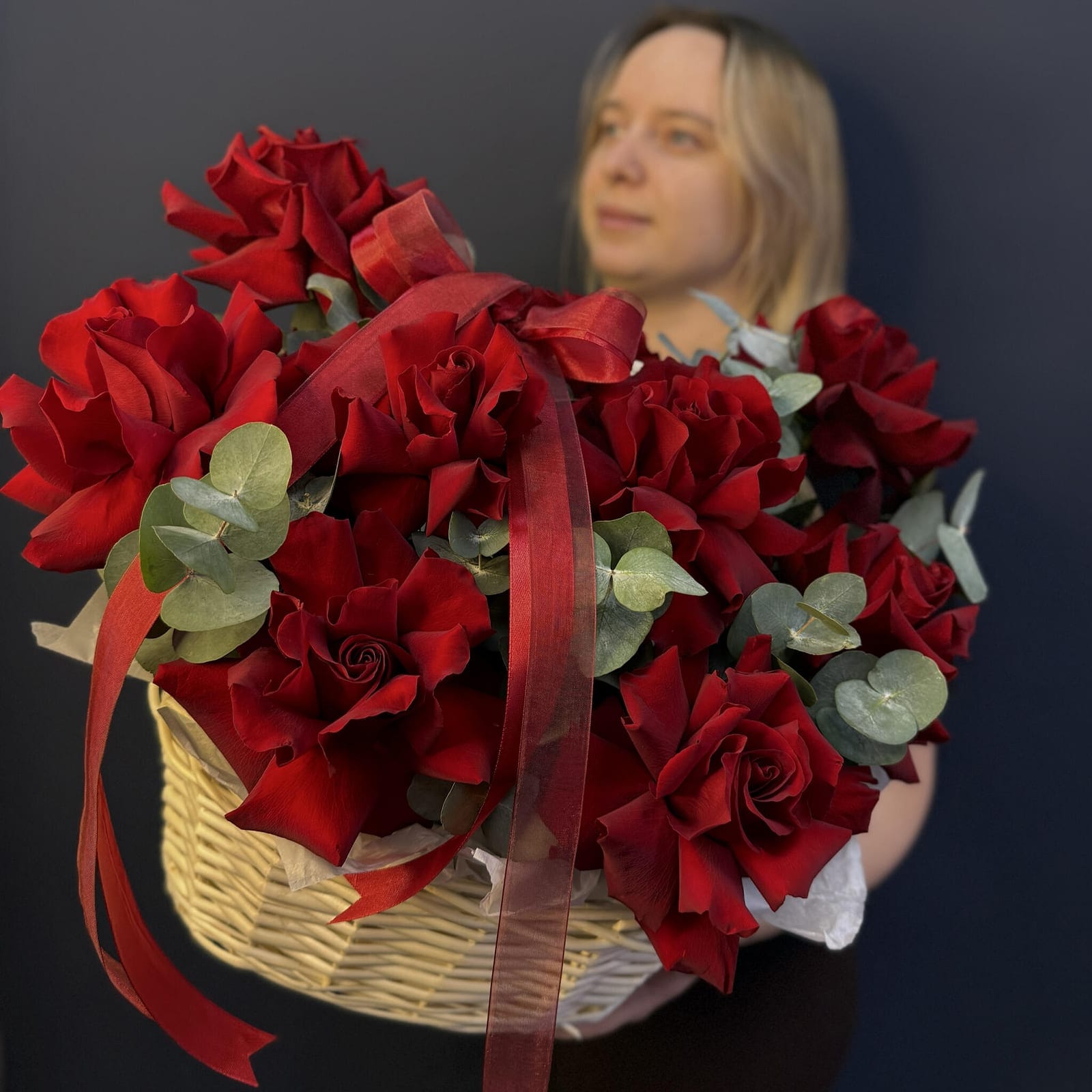 Лукошко с клубникой